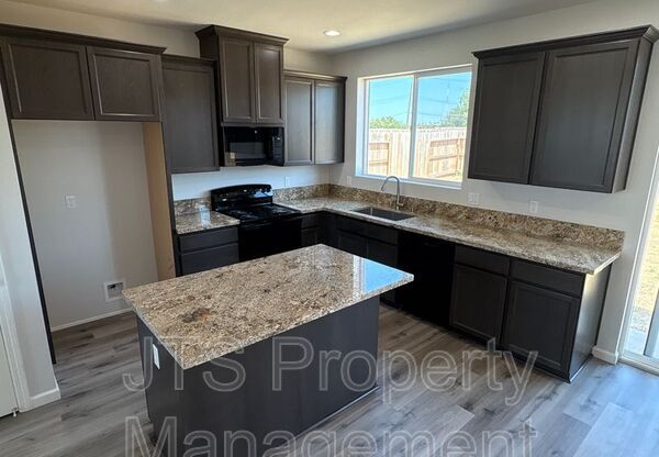 5 OAK MNR WAY