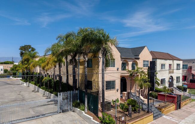 Studio, 1 bath, 141 sqft, $1,145.83, Unit 12