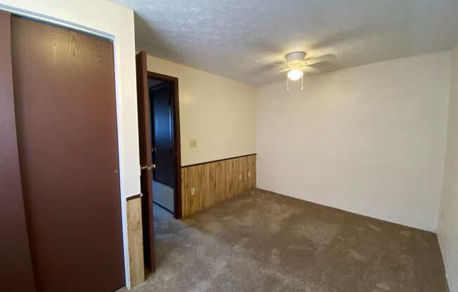 201-53 W. 9th Ave. SK