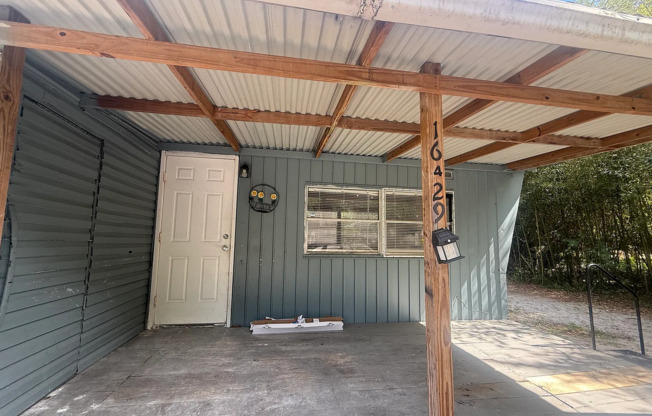 All utilities included. 2 Bedrooms. Lawn care included
