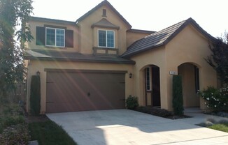 4 beds, 3 baths, $3,295