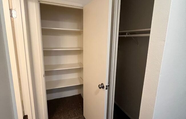 1 bed, 1 bath, 624 sqft, $1,050, Unit 30