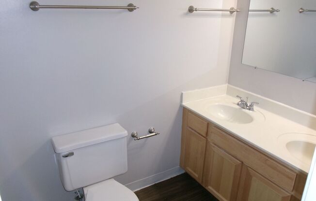 2 beds, 2 baths, 955 sqft, $1,225, Unit 5710A