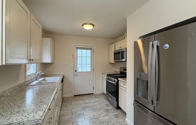 Quiet location, Dale City House