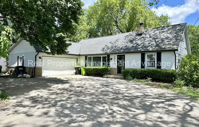Novi Charmer with 4 Bedrooms and 2 Full Baths