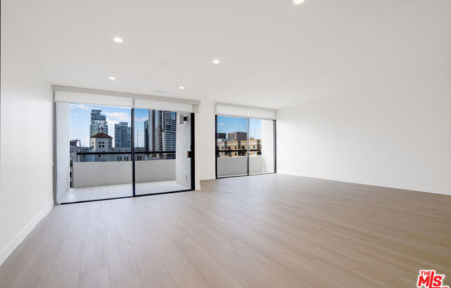 2 beds, 2 baths, 1,621 sqft, $4,800, Unit 1509