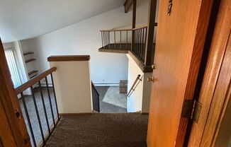 3 beds, 1.5 baths, 1,204 sqft, $1,569, Unit 5212 05