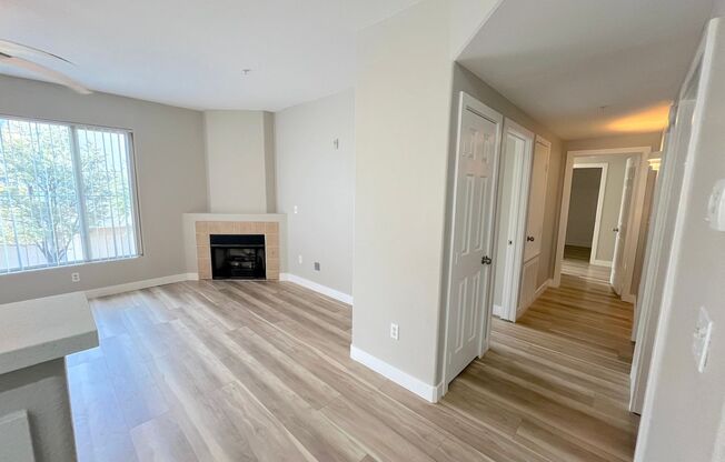VERY NICE 2BED/2BATH WITH 1 CAR GARAGE IN GATED VISTANA CONDOMINIUMS