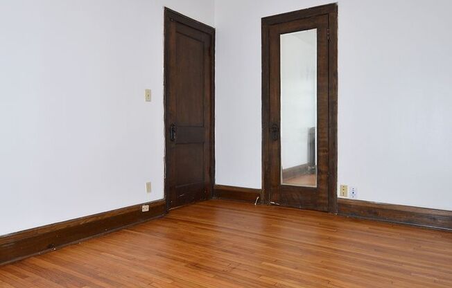 1 bed, 1 bath, 420 sqft, $940, Unit 7 - 24