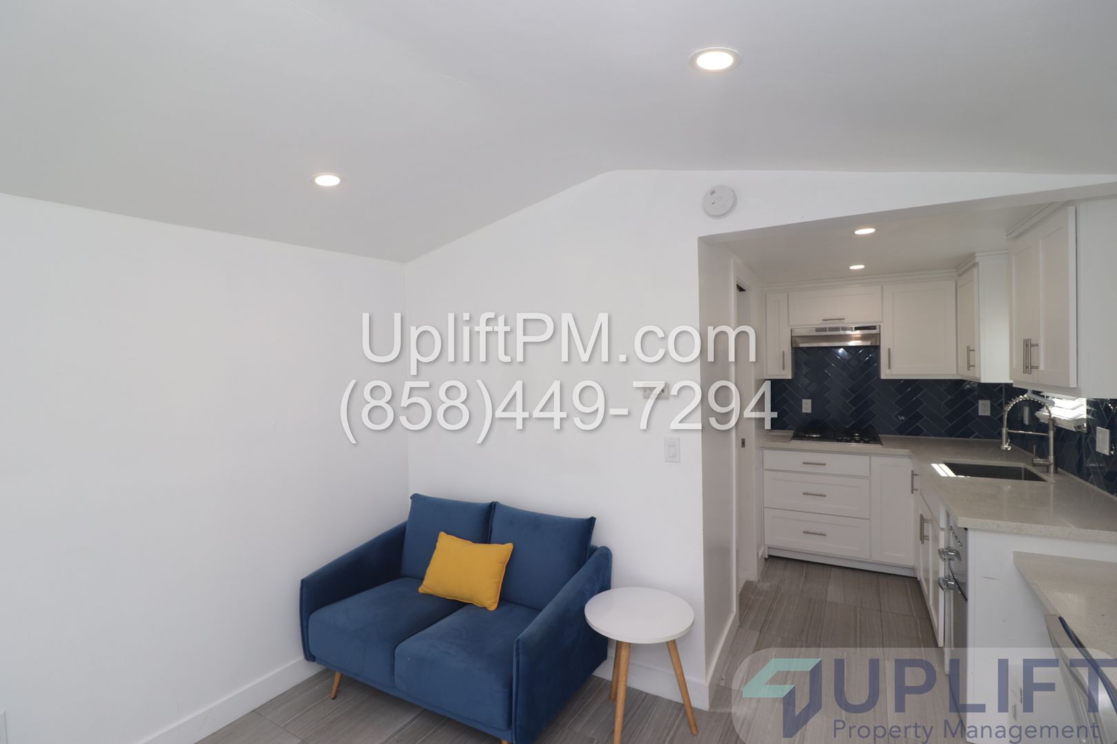 Modern Studio W/ patio