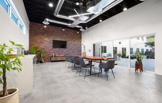 Studio, 1 bath, 480 sqft, $1,480, Unit 417