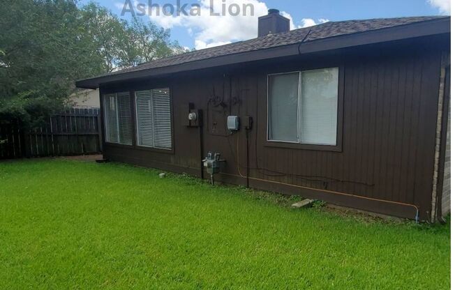 3 beds, 2 baths, $1,850