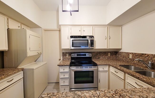 2 beds, 2 baths, $1,450, Unit # 47