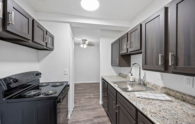 2 beds, 1.5 baths, 1,000 sqft, $1,299, Unit 375-15