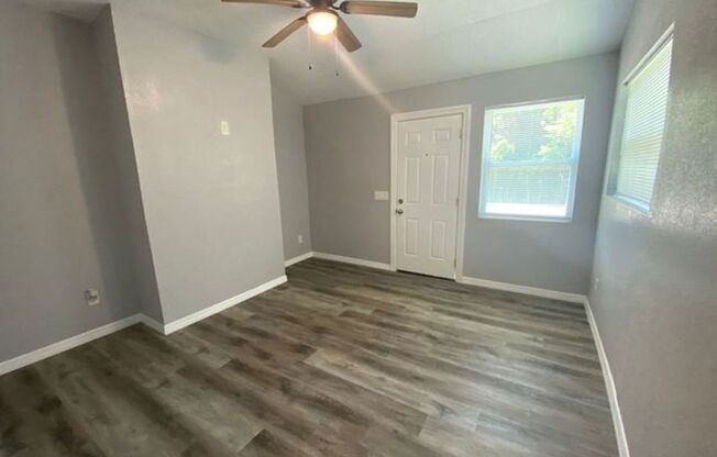 1 Bedroom 1 Bath Duplex in Ormand Beach for RENT!
