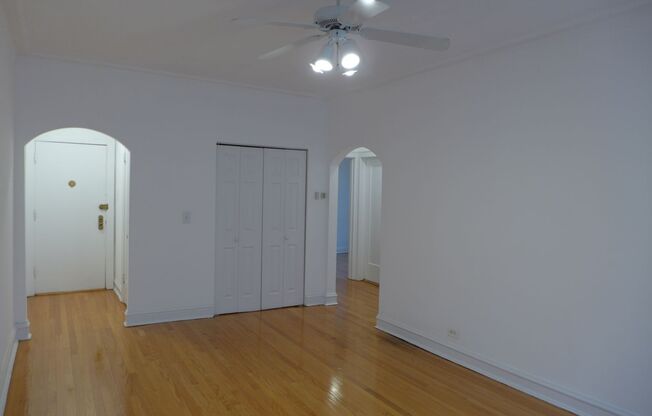 2 beds, 1 bath, 1,000 sqft, $1,850, Unit 305