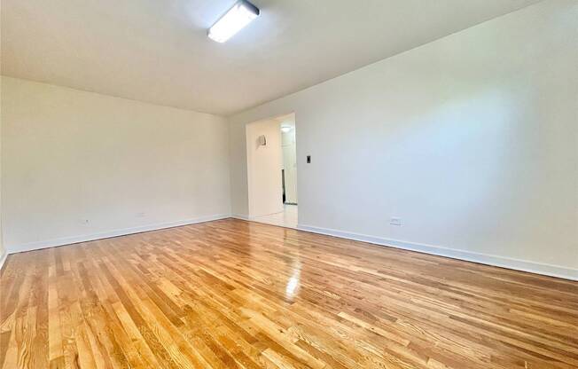 66 10 GRAND CENTRAL PKWY