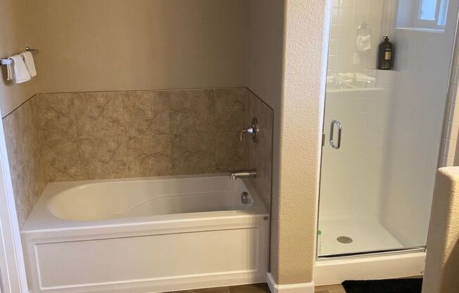 Fully Furnished 2-Story Home in North Reno