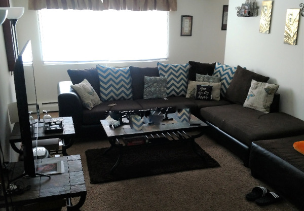 1086 Como Place