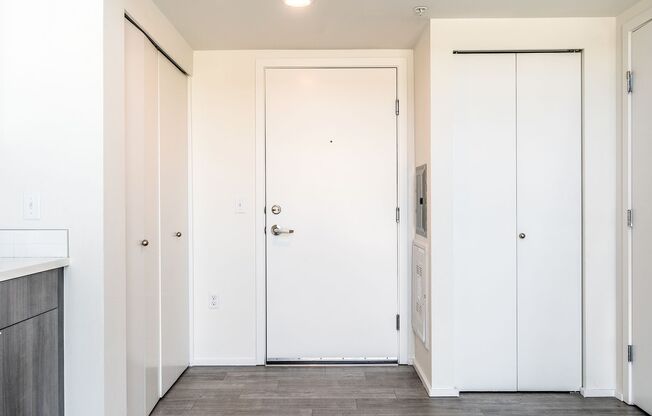 Studio, 1 bath, 439 sqft, $1,725, Unit 711