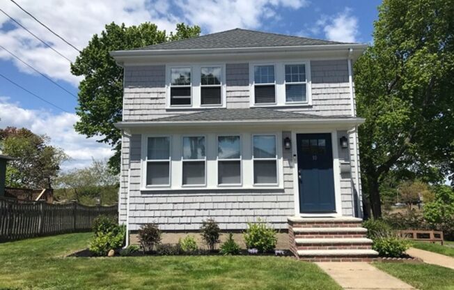 Winter Rental: 10A Gloucester Ave. (Utilities Included)