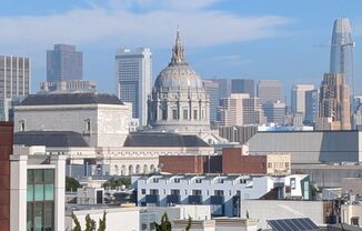 Studio Apartment Home on Top Floor with views of City Hall!