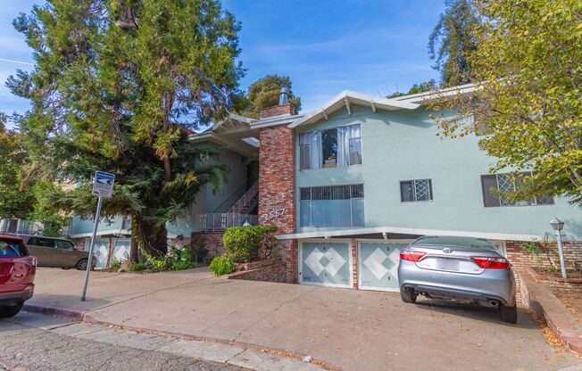 3667 Dimond - Adalie