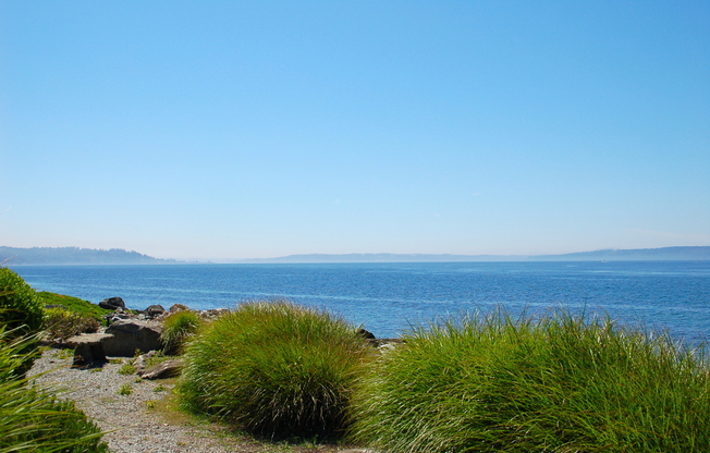 West Seattle Waterfront Condominium ~ West Beach Condominium