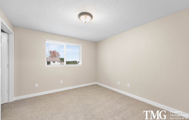 1 bed, 1 bath, 735 sqft, $1,565, Unit C34