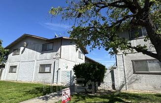 1861 EMMA LEE LN