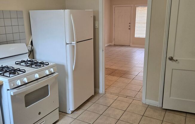 1 bed, 1 bath, $795