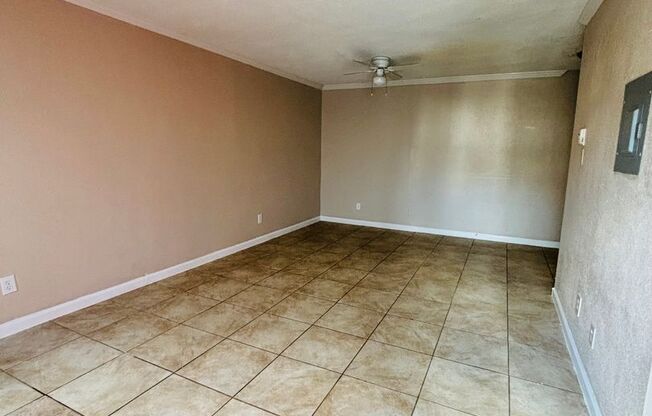 2 beds, 1.5 baths, 1,032 sqft, $1,625, Unit 1059
