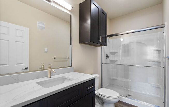 3 beds, 2 baths, 1,511 sqft, $1,995, Unit J-404