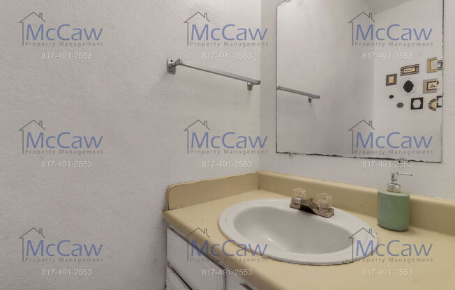 2 beds, 2.5 baths, 1,110 sqft, $1,250