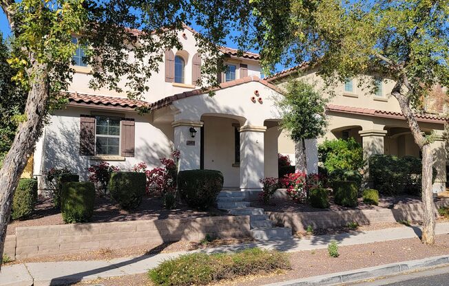 Great Location in Verrado Near Parks and Schools!