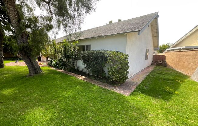 Cul-De-Sac: 4 Bedroom 2 Bath Home,