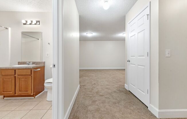 2 beds, 2 baths, $949