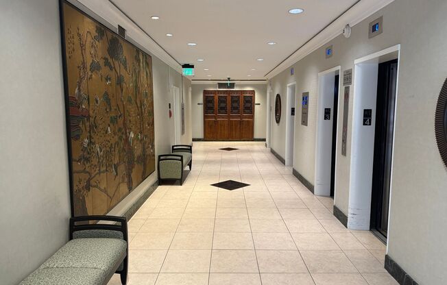 Ready for immediate move-in! 1 bed/1bath in Grosvenor.