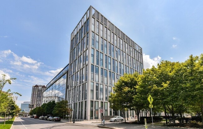 2 Earhart St