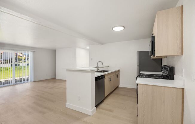 3 beds, 2 baths, 1,126 sqft, $2,550, Unit C108