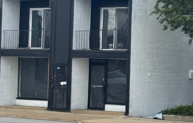 1506 W 127 ST