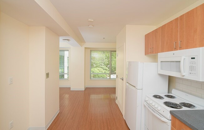 170 BROOKLINE AVE