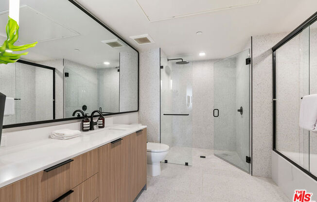 1 bed, 1 bath, 840 sqft, $4,250, Unit 618