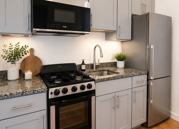 Studio, 1 bath, $1,595, Unit 402