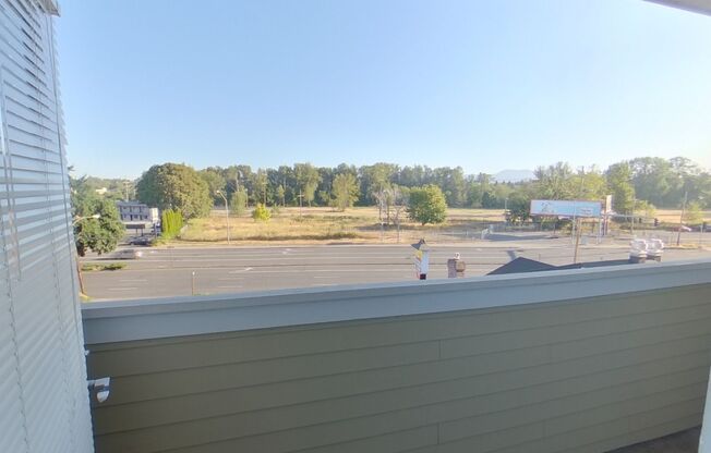 2 beds, 2 baths, 700 sqft, $1,800, Unit 207