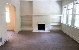 2 beds, 1 bath, $1,350, Unit 2104