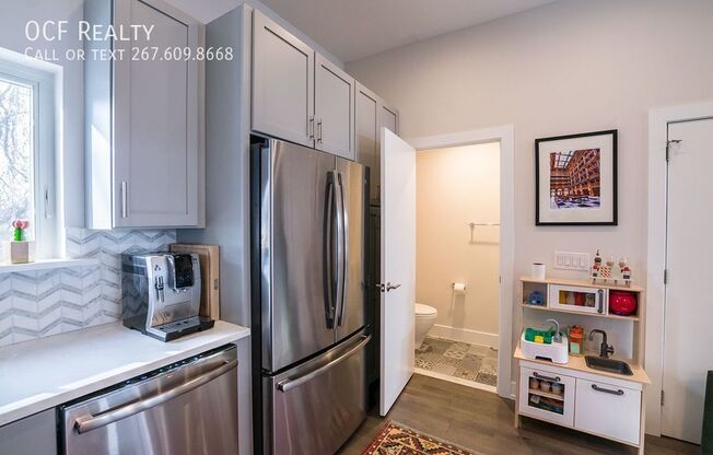 2536 GRADUATE SQ