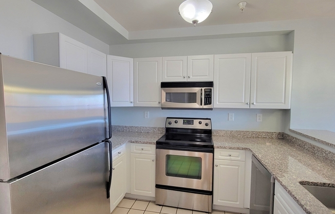 1 bed, 1.5 baths, 1,083 sqft, $2,600, Unit 602