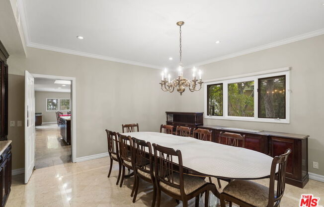 5 beds, 6 baths, 5,290 sqft, $12,000