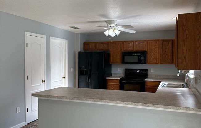 3 beds, 2 baths, $1,750